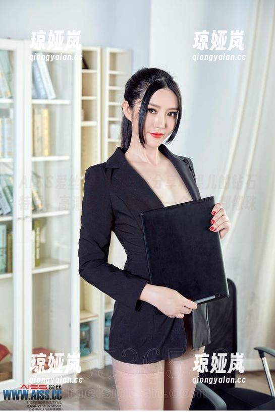 AISS爱丝(钻石版) - 分享松果儿的钻石特辑，高清之下，她的每一个瞬间都像珠宝般闪耀！