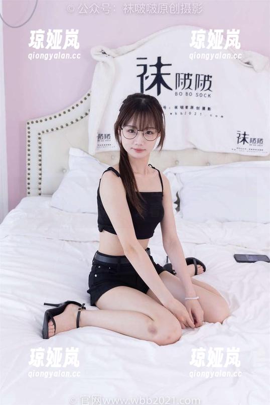 BoBoSocks袜啵啵 - 在线碰撞：小沫的脏白棉袜原图，透着满满随意感