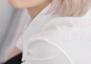 谁能拒绝Hyoyeon(김효연)的短裙COS？那又软又飘的感觉，让我心动！