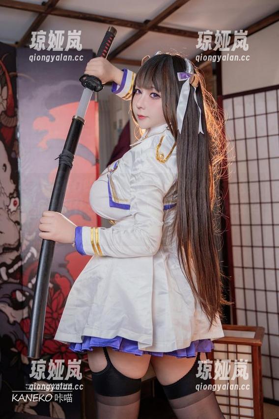 KANEKO咔喵 KANEKO咔喵的透明兔女郎COS:这身衣服是用什么材质做的,透了影响视线吗?