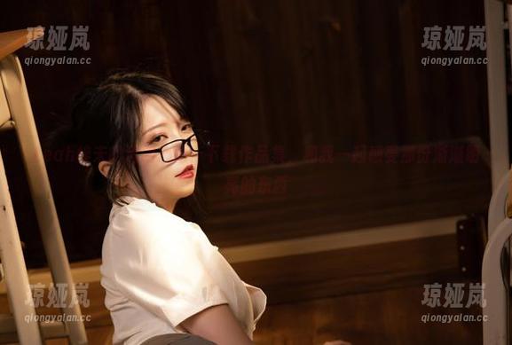 Leah梓未 Leah梓未的透明心情:下载作品集,和我一起感受那份渐渐明亮的东西