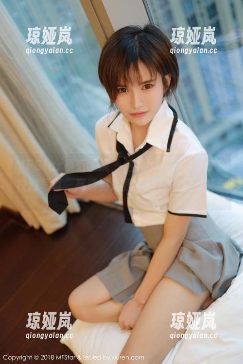 MFStar模范学院-SiByl李思宁 MFStar模范学院 - 这组SiByl李思宁的校服写真,高清到让我不自觉想起那些年。