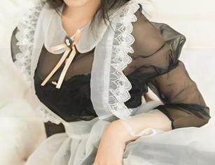 美图赏析：喵糖映画的加藤惠礼服，哪儿有这么不靠谱的优雅？