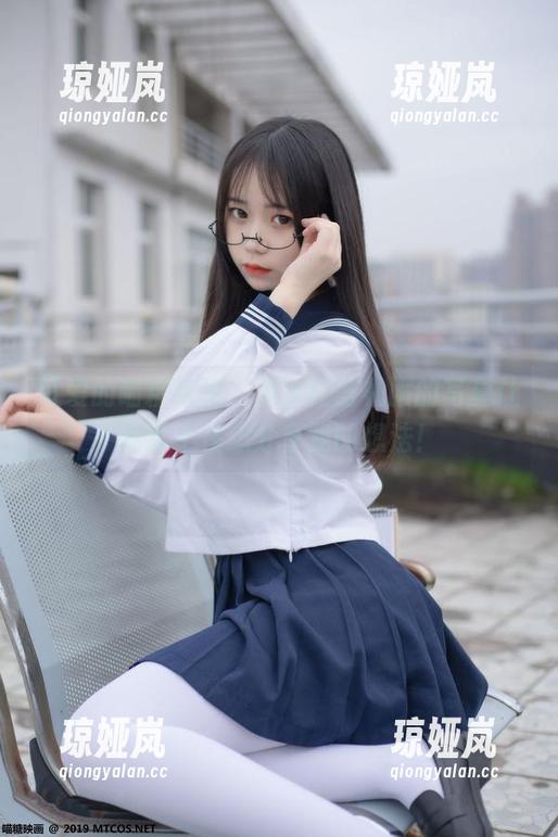 可爱的喵糖映画，贝法红蓝礼服的写真让我忍不住想分享我的想法！