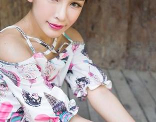 MiStar魅妍社 – 赵梦洁裸足写真：原图中的每一寸都是一种叛逆的温柔