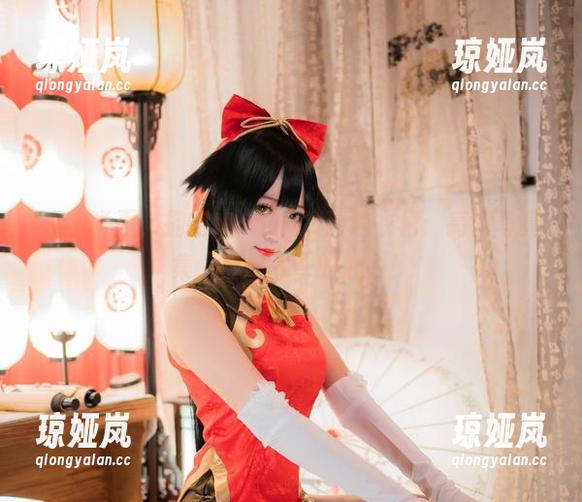 Money冷冷 逃离炎夏,拥抱Money冷冷连衣裙:高清写真集,穿越冰雪的魅力!