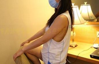 ROSI专用泳装写真——让你在泳池边也能时髦得起飞！