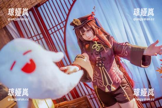 Sayako＿今年4岁的全套写真一出，原神胡桃说不定得找她来做代言！