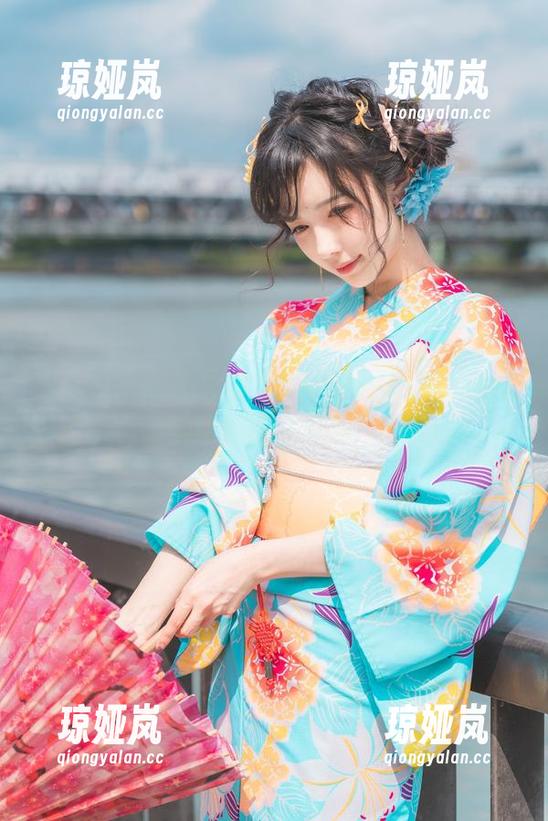 Shika小鹿鹿 我以为我在看原图,没想到是Shika小鹿鹿眼镜的写真秀!