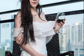 TGOD推女神 – 看了Kiren_程程程的比基尼美图，我开始怀疑是不是我的审美出了问题