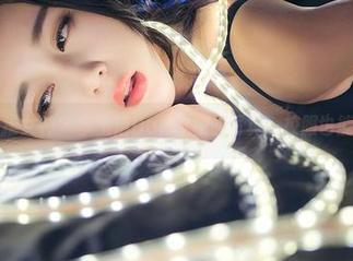TGOD推女神 – 李玉洁Daisy校服写真：校服也能撩人？