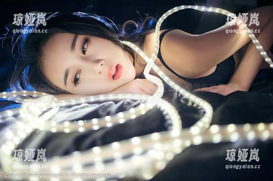 TGOD推女神 - 李玉洁Daisy校服写真：校服也能撩人？