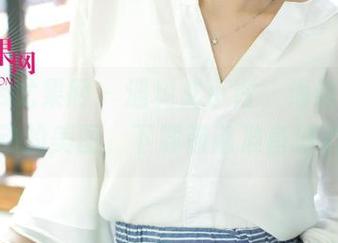 UGirls尤果网 – 遇见艾小青，海边那些让人心动的美图，下载前请准备好心跳！