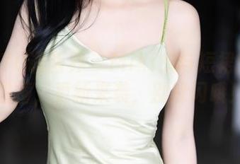 XIAOYU语画界 – Miki兔与短裙的奇妙碰撞，更新来袭，别躲闪哦！