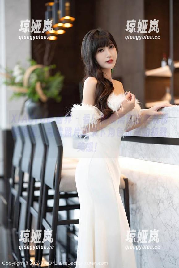 XIAOYU语画界 - 看！杨晨晨在古典礼裙旗袍里，高清照片记录下角色扮演的极致美感！