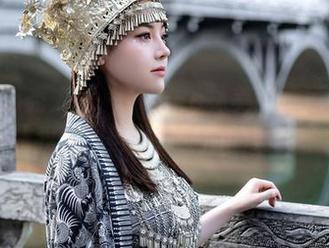 Xiuren秀人网 – Mieko林美惠子短裙写真，让我怀疑自己对时尚的理解了！