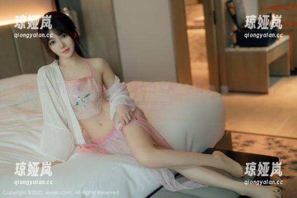 Xiuren秀人网 - 小嘉敏高清女仆写真，下载后，真想给她一个房间当室友！