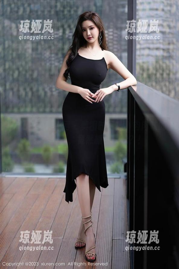 Xiuren秀人网 - 美图时间！小肉肉咪的裸足写真，竟然抓住了我？！