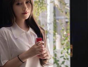 Xiuren秀人网 – 泳池里的清新是小逗逗，私拍的原图真是不赖！
