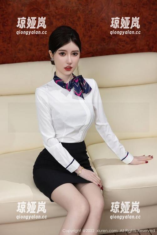 Xiuren秀人网-白洁Bessie Xiuren秀人网 - 跟随白洁Bessie的校服图集,重温校园时光的翻转!