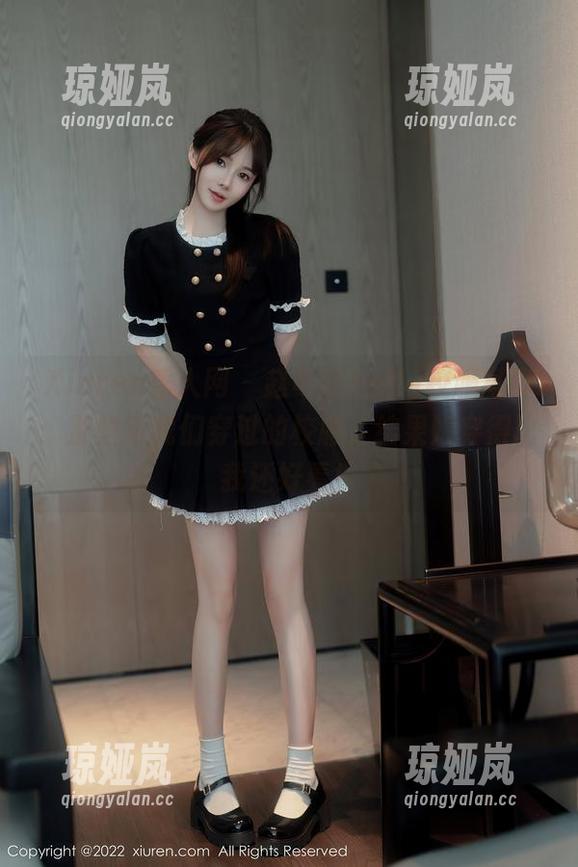 Xiuren秀人网-赵可欣baby Xiuren秀人网 - 赵可欣baby校服写真:那些年我们穿过的校服,结果她穿得比我还好看!