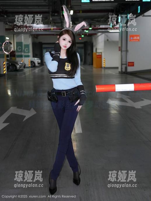 Xiuren秀人网-赵惟依coco Xiuren秀人网 - 赵惟依coco的高清写真,妹妹的身影里藏着梦幻和现实。