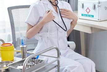 Xiuren秀人网 – 资源大放送：来看看龙女sunny如何在礼服中游刃有余！