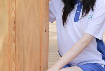 Xiuren秀人网 – 图包大揭秘：龙泽美曦的睡衣里的梦幻与懒散