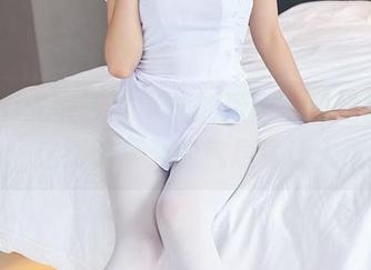 YouMi尤蜜荟 – ‘您的蛋蛋’和她的沙滩写真：这属于夏天的气息真让人沉醉。