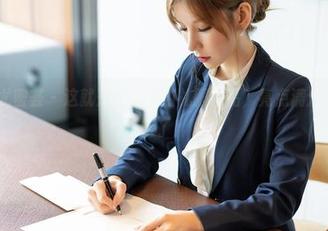 YouMi尤蜜荟 – 这就是田冰冰的礼服作品，亮点满分，眼睛都饱了！
