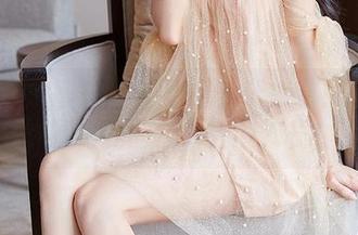 YouMi尤蜜荟 – 陈圆圆美腿来袭！原图里的腿比我的烦恼还要修长！