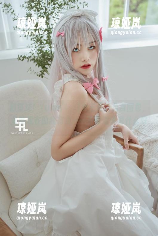 别错过！Yuna(윤아)女王最新免费图包，虽然现在的我有点……不知道该说什么好。