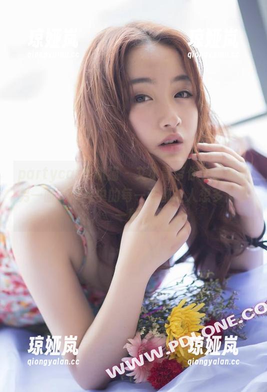 partycat轰趴猫-艾小青 partycat轰趴猫 - 艾小青带你看皮衣的另一面:图包中的每一张都让人想多停留一秒。