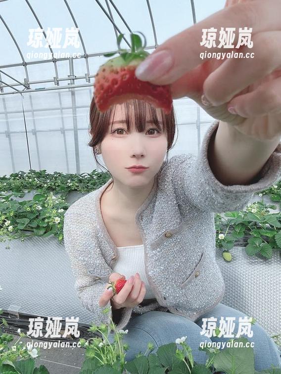けん研(けんけん)女王的写真秘籍：拿着照片走天下，我们都是扮演着女王的勇者！