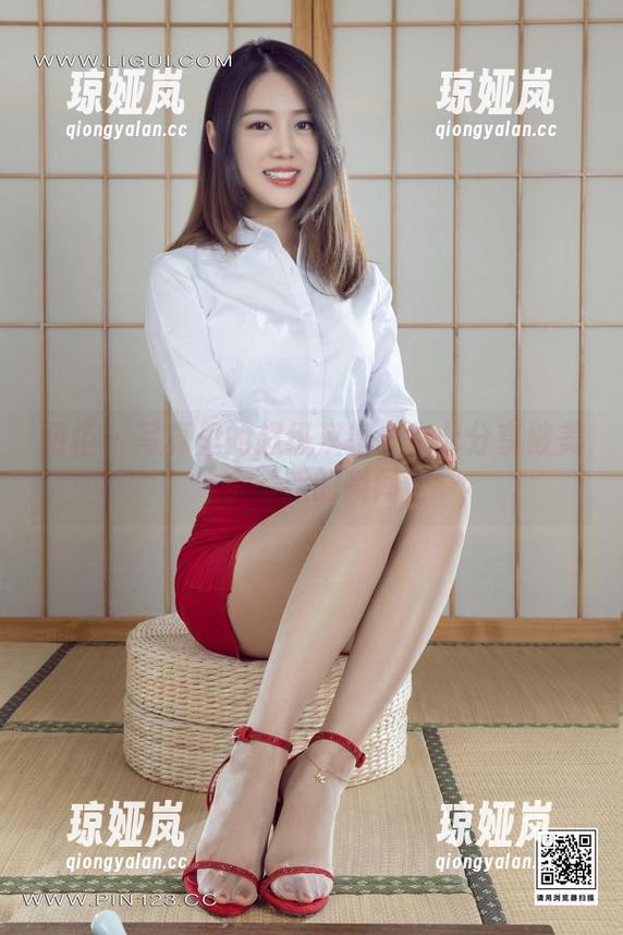 丽柜-小七 丽柜 - 写真里的超级汉堡:小七分享被美食诱惑的瞬间