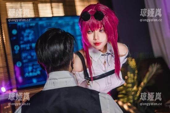 九言 九言私房作品回顾:修女与狗的奇妙搭配,真的不觉得尴尬吗?