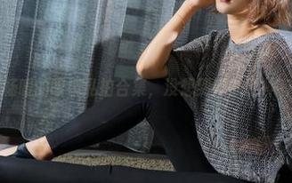 克拉女神 – 杨暖的眼镜私拍合集，没想到她的眼神有这么多故事