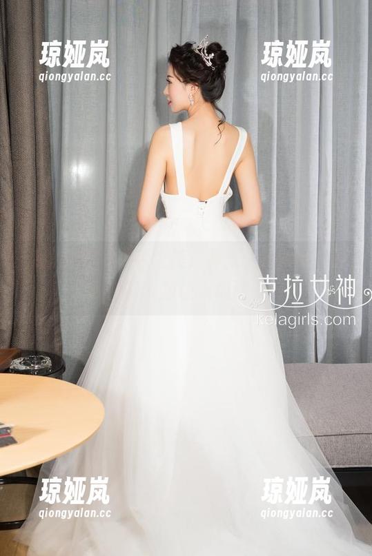 克拉女神 - 黑色之美：钟淇最新图册，轻轻一瞥，却让人心动不已