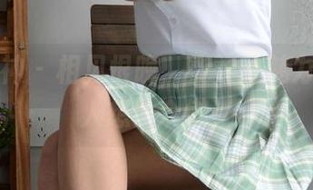 初夏女神 – 相见恨晚，柒柒的魅力写真让人想偷个懒！