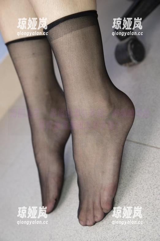 南国足艺-柳柳 南国足艺 - 说说沙发与美脚:柳柳的肉丝写真集资源该怎样享受?