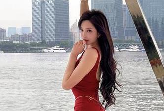微密圈 – 最新！周妍希与喵玩耍合集：这是一场猫猫的逆袭，我也是无辜的受害者！