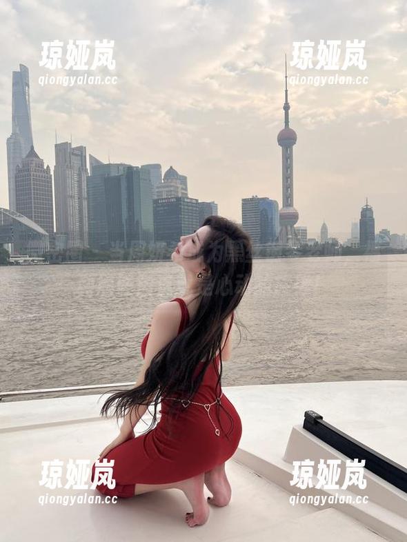 微密圈 - 当周妍希成为黑丝钢琴老师，福利原图简直就是心动的旋律！