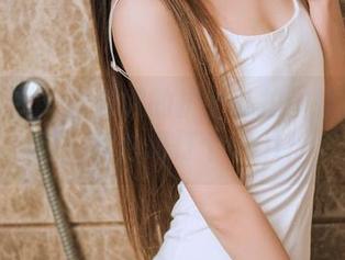 头条女神 – 张蓝欣的护士私拍：打针的同时，我也想打个call！
