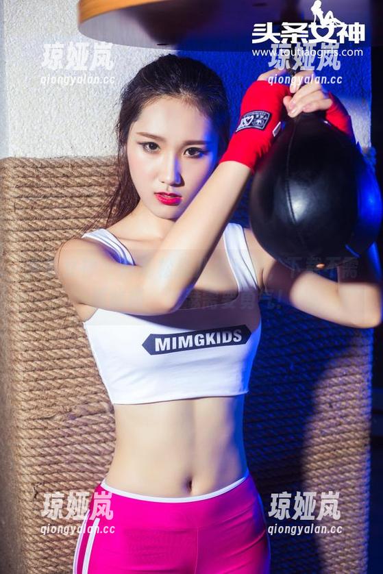 头条女神-松果儿 头条女神 - 高清松果儿水手服,下载不需要秘籍,得瑟需要勇气!
