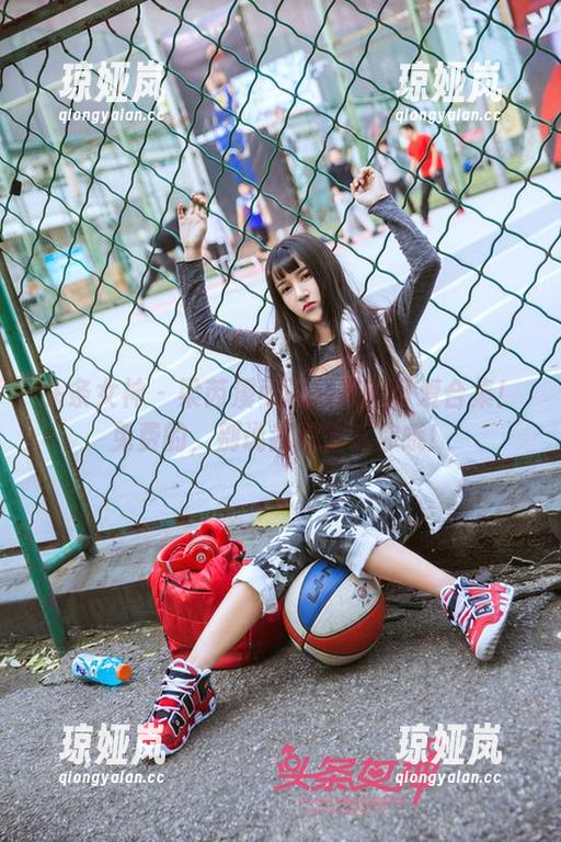 头条女神 - 梁芮溪可飞起来的可爱合集！免费的，别说我没告诉你哦！
