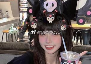 安曜曜的泳装新篇章：今天的图包更新绝对值得一看！