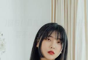 宋哈娜(송하나)回归！最新图库里的Bimilstory，感觉要不小心陷进去哦～