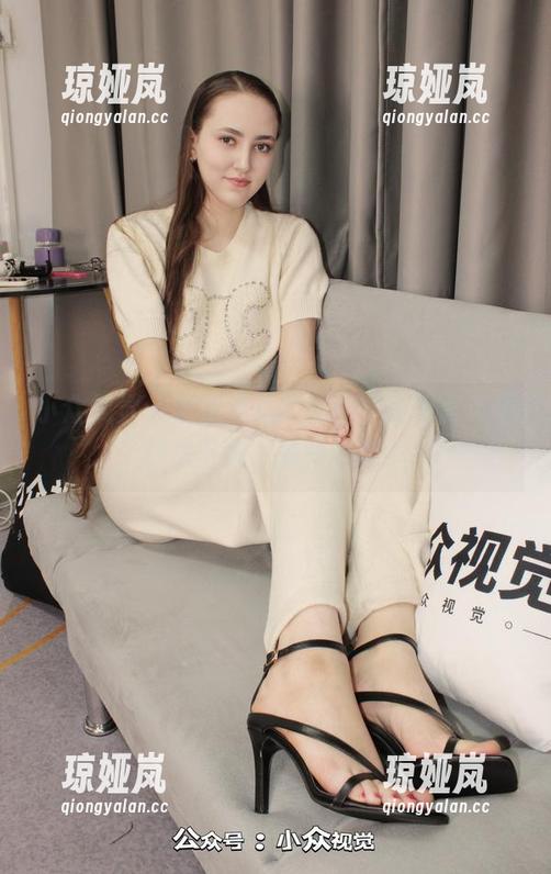 小众视觉-灵灵 小众视觉 - 解锁灵灵的秘密,高清写真等你来下载,敢来试试?