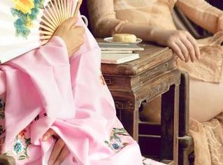 尤果网 – 无圣光的芝芝Booty连衣裙：图包里的真实与梦幻交错