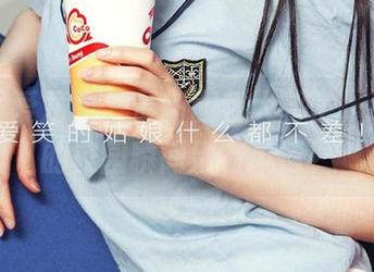 尤果网爱尤物 – 最新图包大解密，维妮卡的校园瞬间别有风情！
